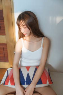 嗯啊…校长办公室呻吟浪荡